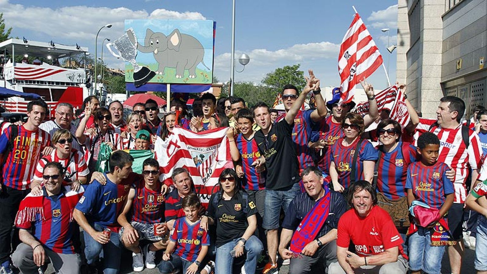 Fiesta de las aficiones junto al Calderón