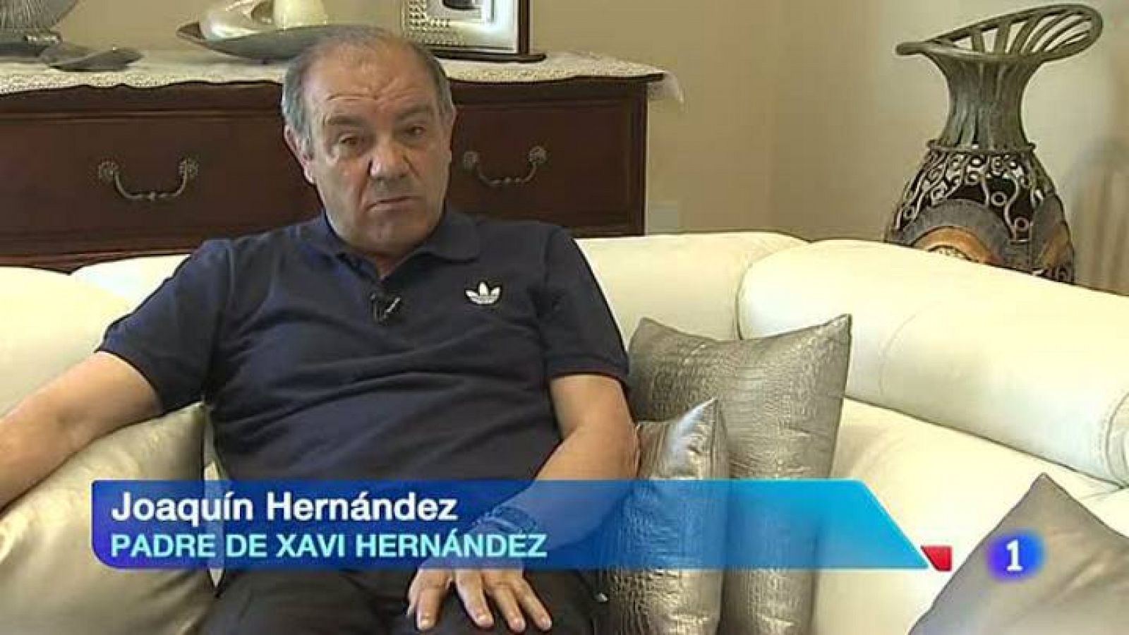 Telediario 1: El padre de Xavi vive con nervios las finales | RTVE Play