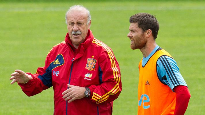 Telediario 1 - La 'Roja' sigue preparando su partido ante Serbia