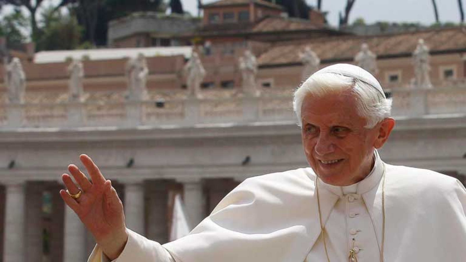 Detenido el mayordomo del Papa por filtración | Ver