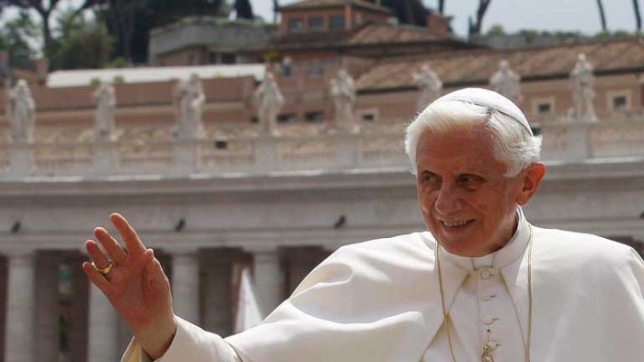 Telediario 1 - Detención en el Vaticano