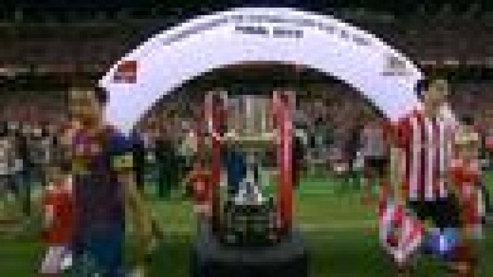 Telediario 1 - TVE responde sobre el himno