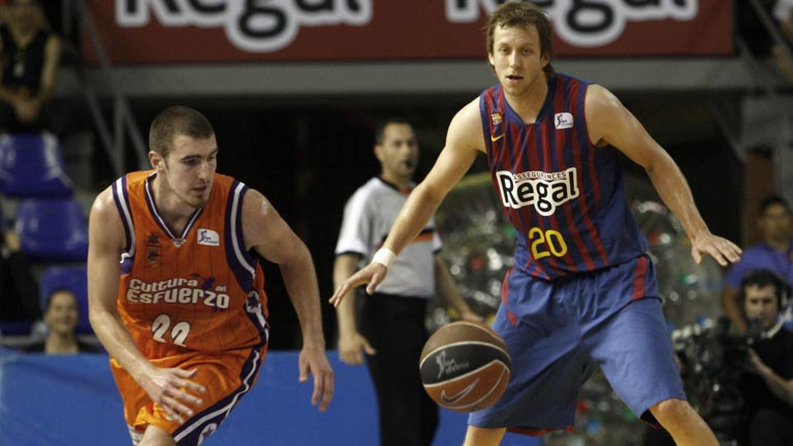 Valencia Basket iguala la semifinal al Barcelona Regal