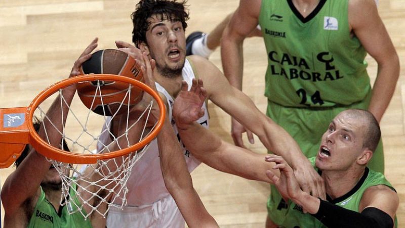 El Real Madrid empata la semifinal al Caja Laboral 