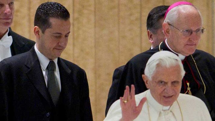 Telediario 1 - Silencio en el Vaticano