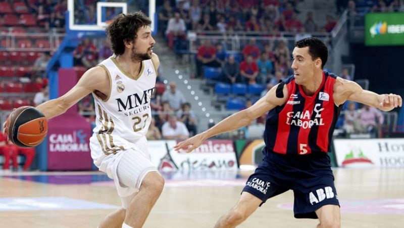 El Caja Laboral gana al Madrid y se pone a un paso de la final