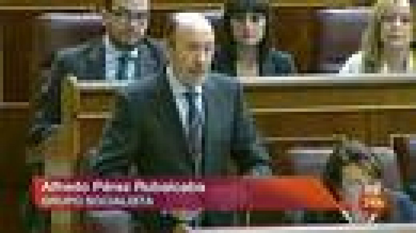 Rubalcaba a Rajoy: "Deje que comparezcan gestores y supervisores para saber qué pasó en Bankia" - Informativo 24h | Ver