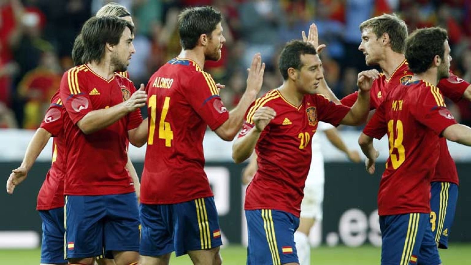 La selección española de fútbol ha ofrecido buenas sensaciones en  el triunfo (4-1) ante Corea del Sur, gracias a los goles de Torres,  Xabi Alonso de penalti, Cazorla y Negredo, en el penúltimo  enfrentamiento amistoso que los actuales campeones eur