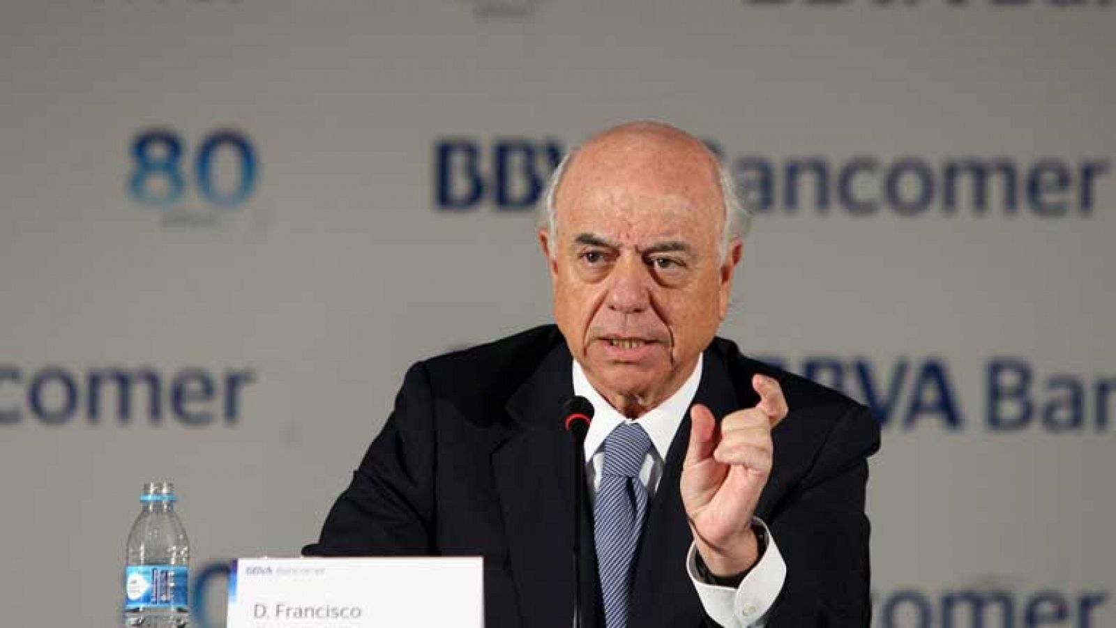 El presidente del BBVA ve la solución a la crisis financiera más en lo político que en lo económico