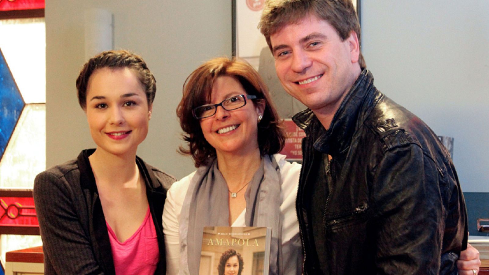 Más Gente - 'Amapola', el nuevo libro sobre 'Amar en tiempos revueltos'