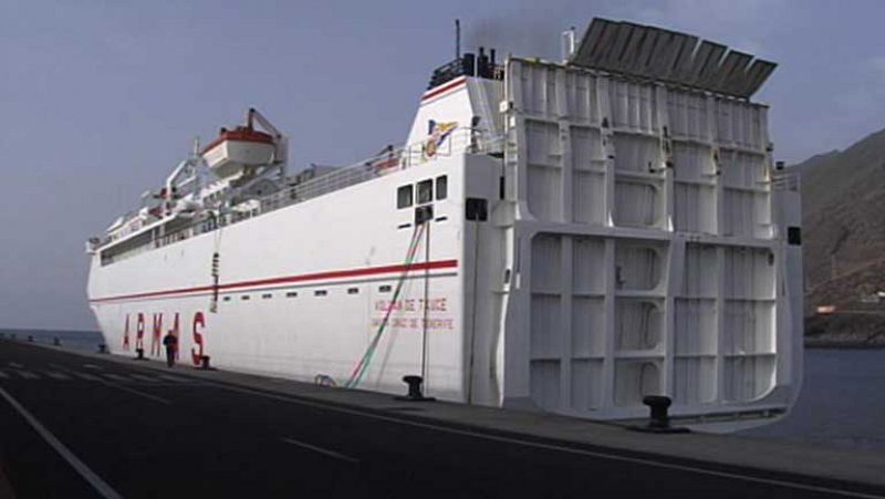 El cabildo de El Hierro demanda mejores conexiones marítimas y de abastecimientos