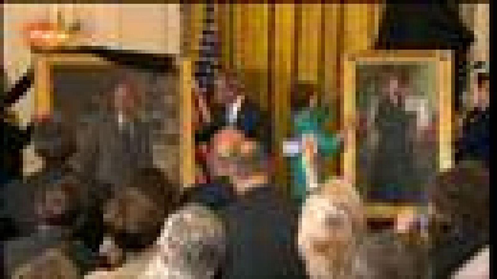 Sin programa: Obama y Bush apartan sus rencores por un día al desvelar retrato oficial del expresidente de EE.UU. | RTVE Play