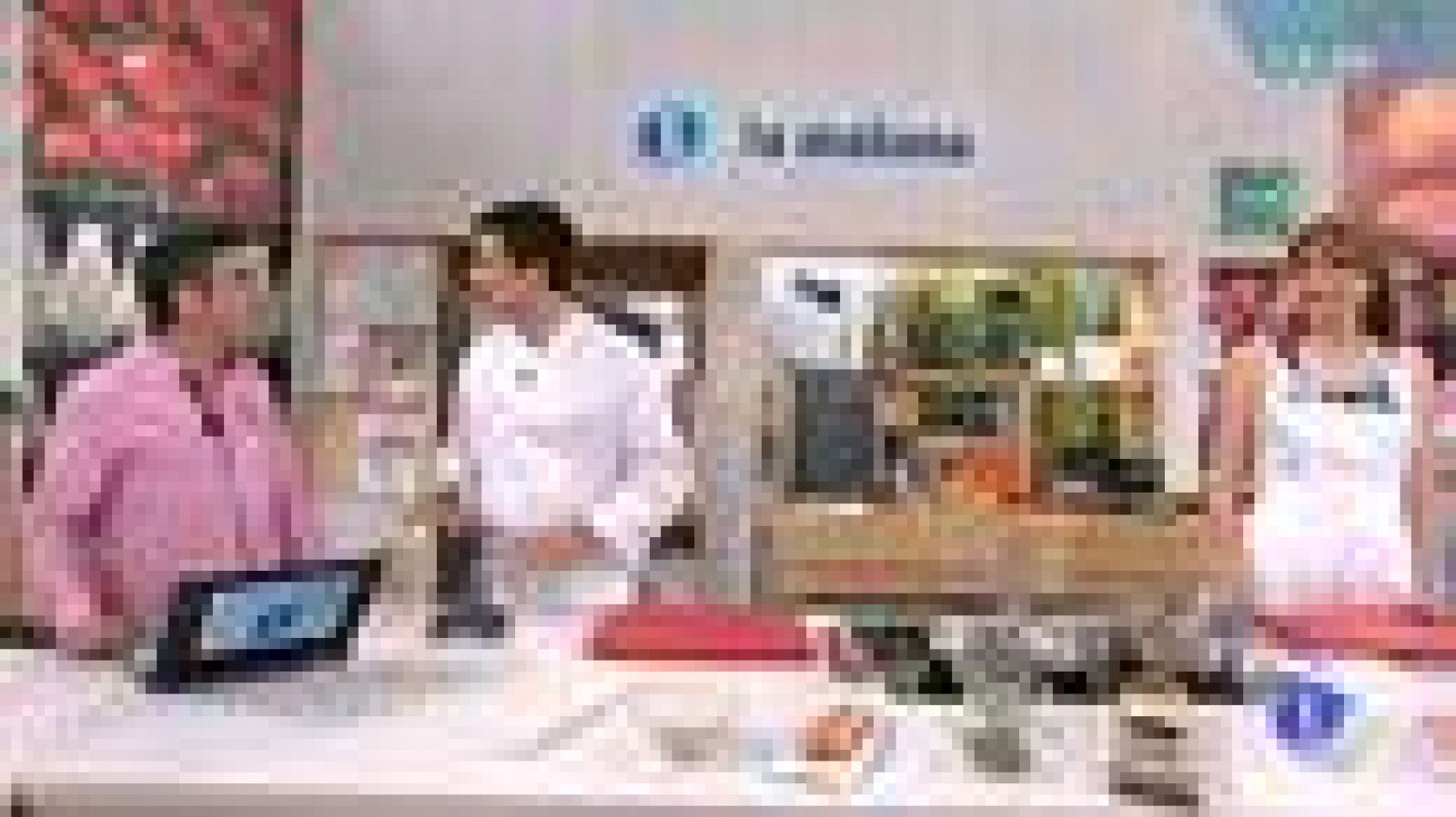 RTVE Cocina: Pastel relleno de arroz y frutos | RTVE Play