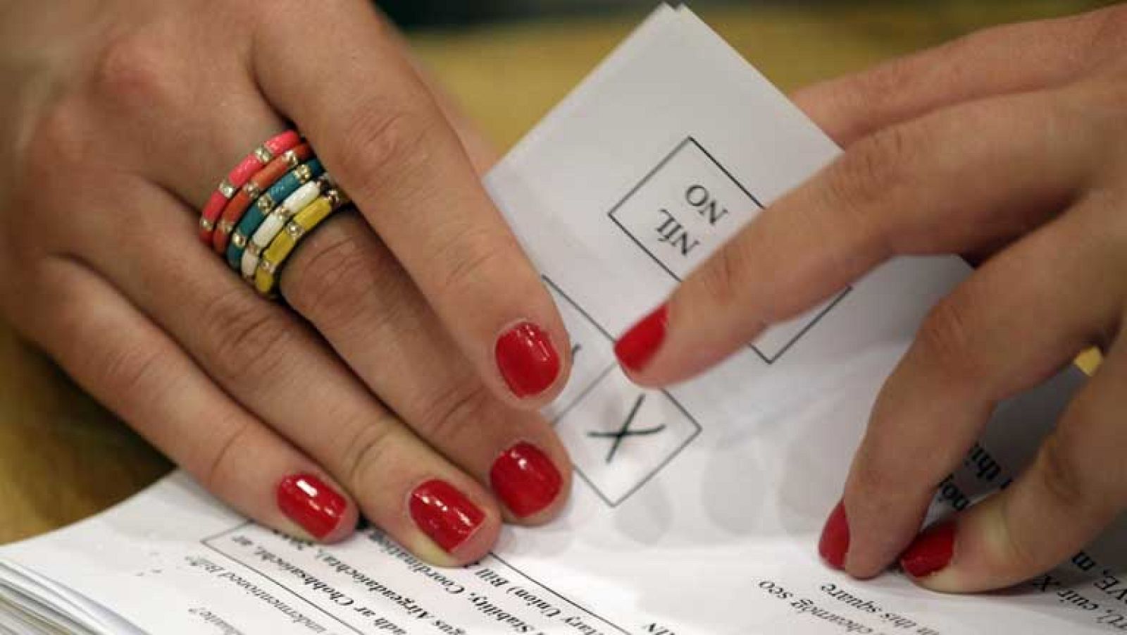 El gobierno de Irlanda confía en que una mayoría apoye el tratado del pacto fiscal europeo