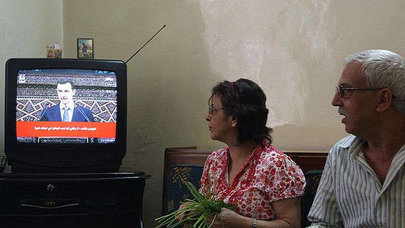 Al Asad se dirige a la nación en una de sus escasas apariciones públicas 