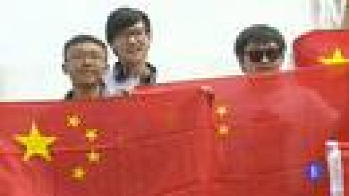 Telediario 1 - Los chinos confían en su selección y en Camacho