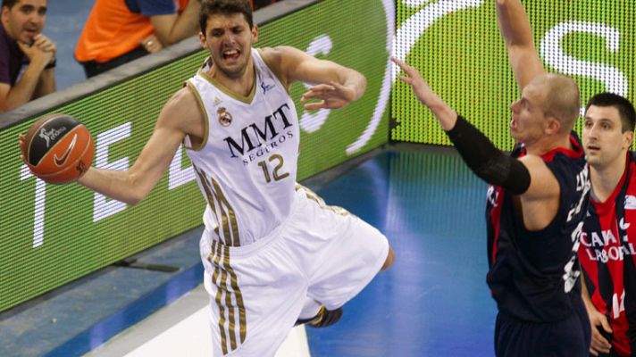 Baloncesto en RTVE - Real Madrid  76-69 Caja Laboral