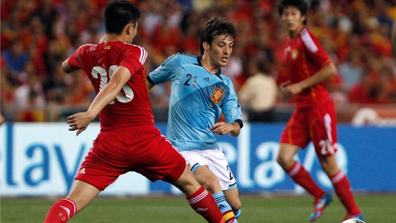 Silva marca el único gole del partido y rescata a España