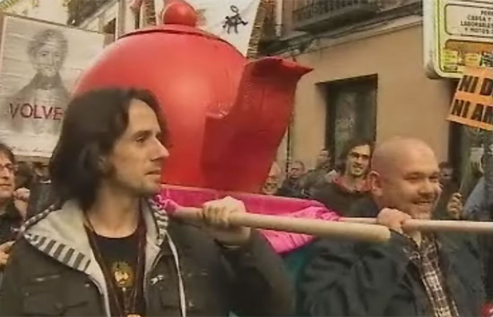 "¿Por qué se habló de Cáritas en una noticia sobre la manifestación atea?"