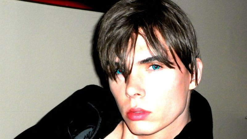 Detenido el actor de porno canadiense Luka Rocco Magnotta, en busca y captura internacional por asesinar y descuartizar presuntamente a un estudiante chino en Montreal. Ha ocurrido este lunes en Berlín, según fuentes policiales.