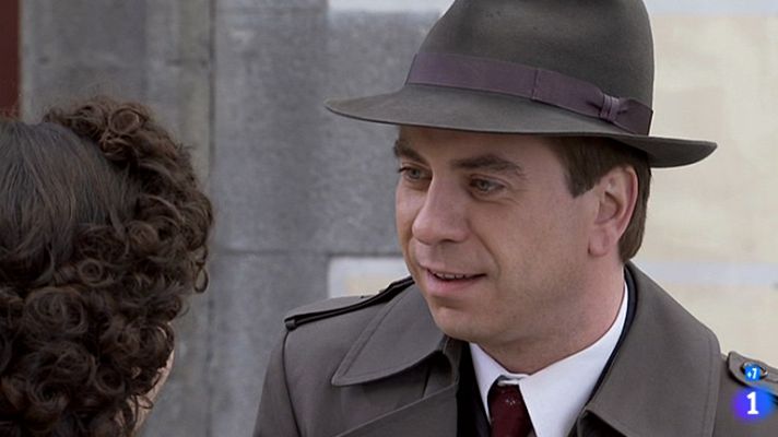 Amar en tiempos revueltos - Héctor:"Asun te quiero"