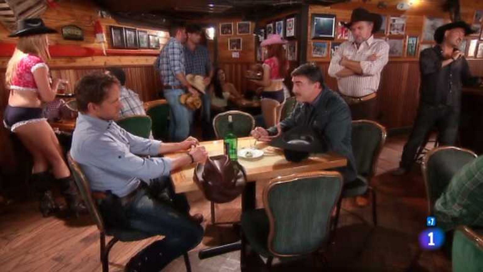 Corazón apasionado - Capítulo 21 - Virginia acompaña a David y Rebeca para que se casen - ver ahora