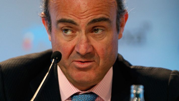 Telediario 1 - De Guindos viaja a París para reunirse con el ministro de Finanzas