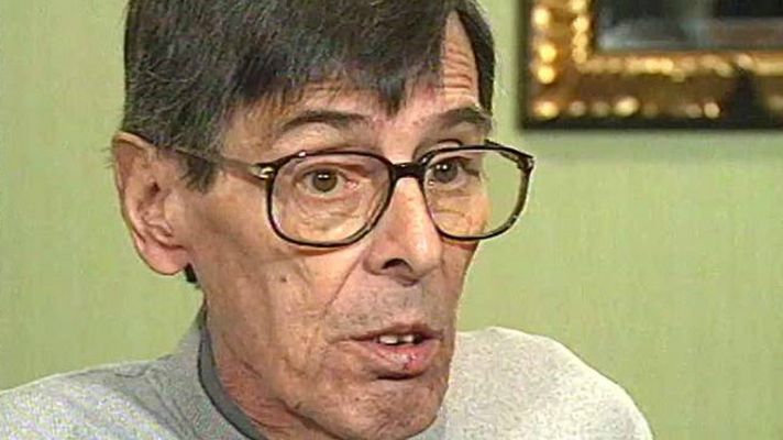 Personajes en el Archivo de RTVE - Adiós José Ángel Valente (2000)