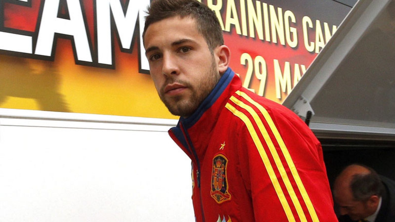 Telediario 1: Alba: "Xavi es el que más sabe de fútbol" | RTVE Play