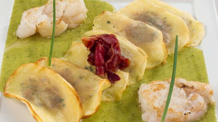 RTVE Cocina - Patatas rellenas de anchoa en salsa