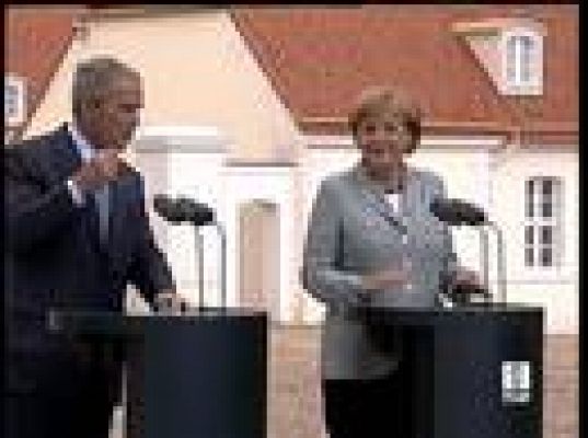  - Bush continúa su viaje por Europa