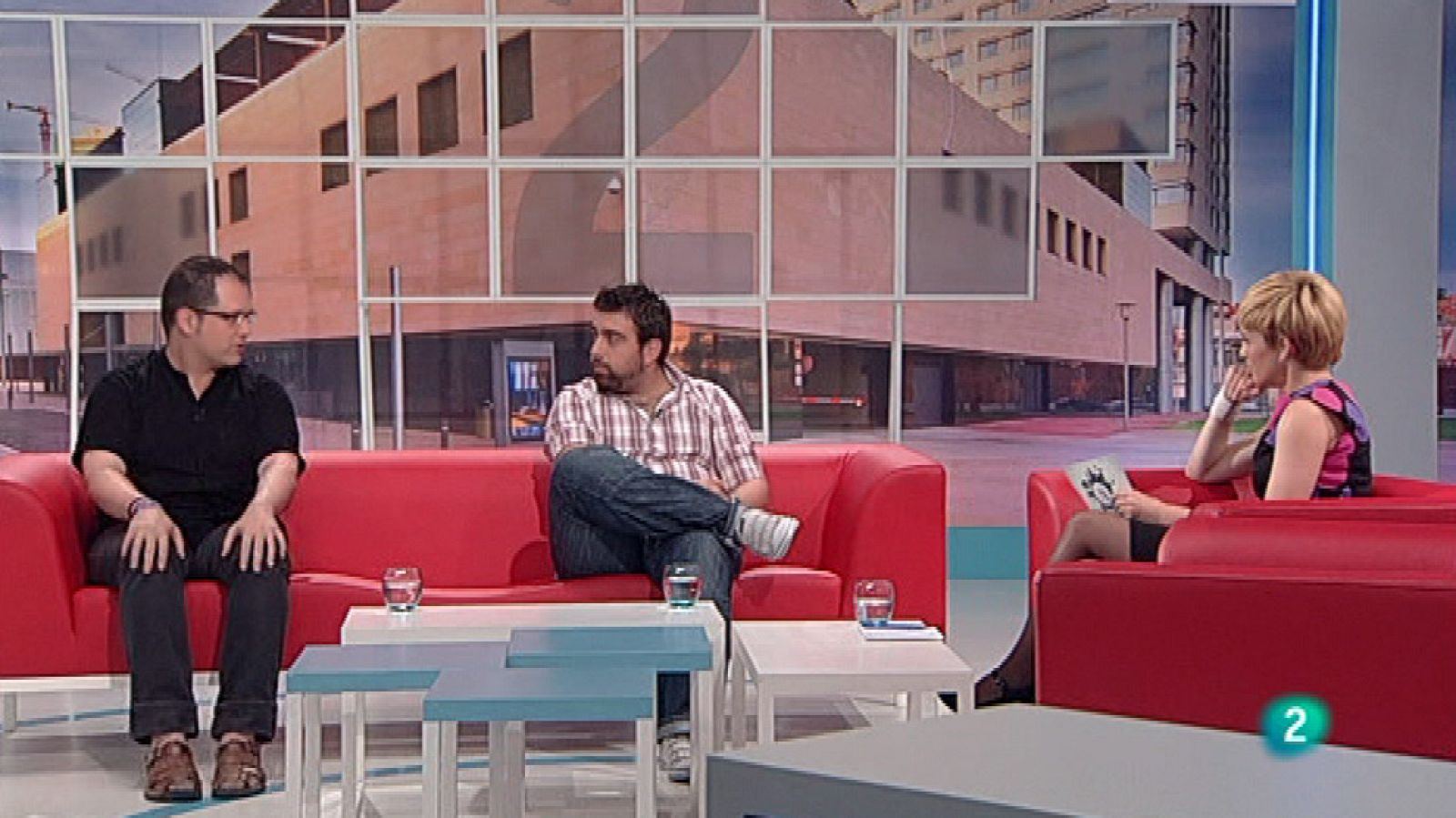 Para Todos La 2 - Debate: Ser joven en plena crisis