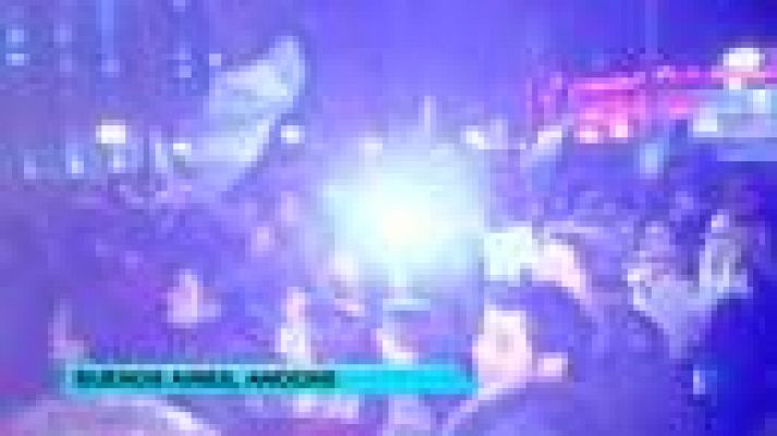 Telediario 1 - Cacerolada en Buenos Aires como protesta por la política de Cristina Fernández