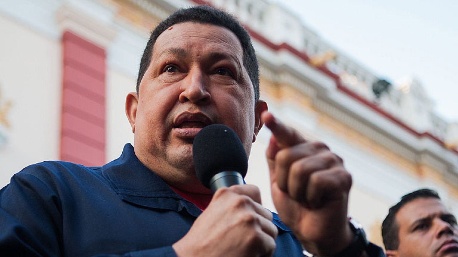 Chávez dice que sus últimas revisiones médicas salieron "absolutamente bien" - Informativo 24h | Ver