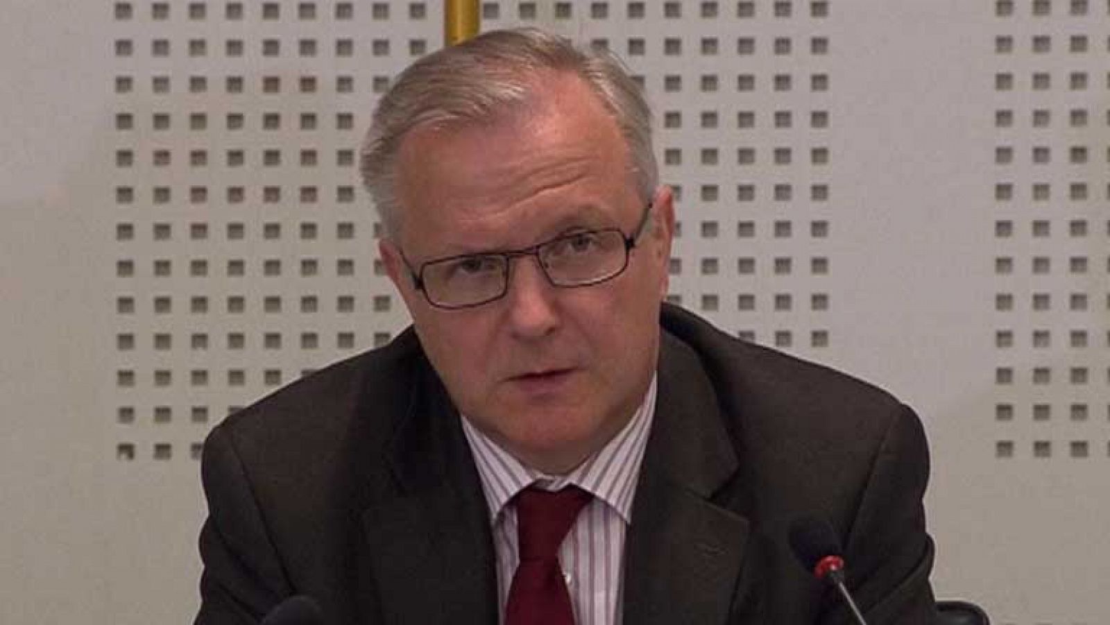 Olli Rehn señala que la ayuda es una muestra que Europa apoya a España