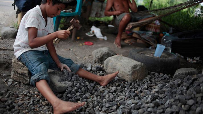 Telediario 1 - Día Mundial contra la explotación infantil