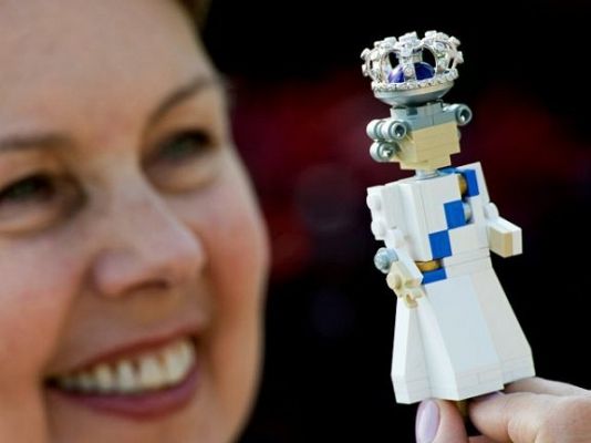 On Off - On Off: El "Jubilego" de la Reina