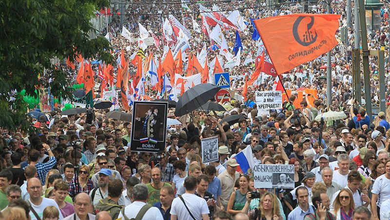 Multitudinarias protestas en Moscú contra Vladimir Putin