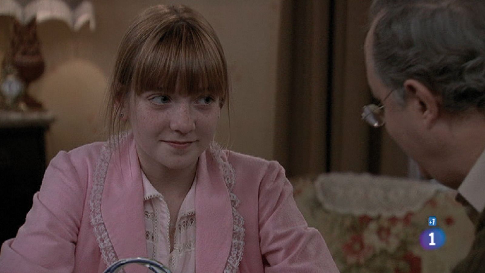 Amar - Leonor recuerda la promesa que le hizo a su abuelo