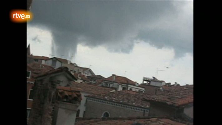Un tornado en Venecia causa un herido y numerosos daños materiales