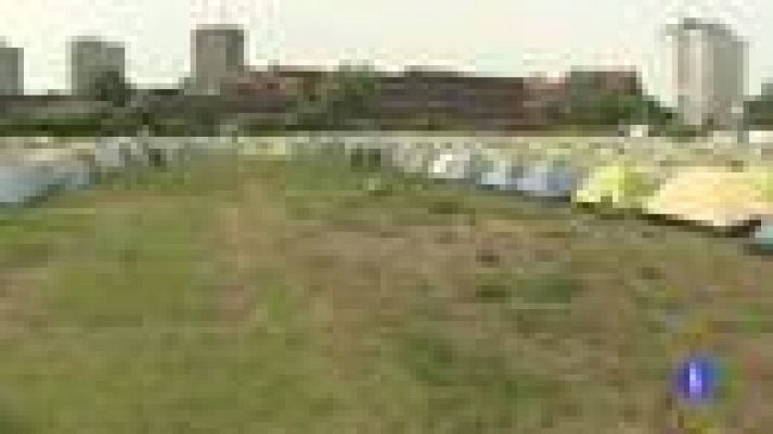 Telediario 1 - A Polonia con lo justo por la crisis