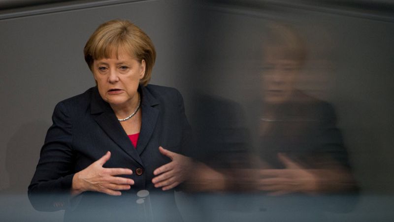Merkel justifica el rescate a la banca española por los comportamientos "irresponsables"