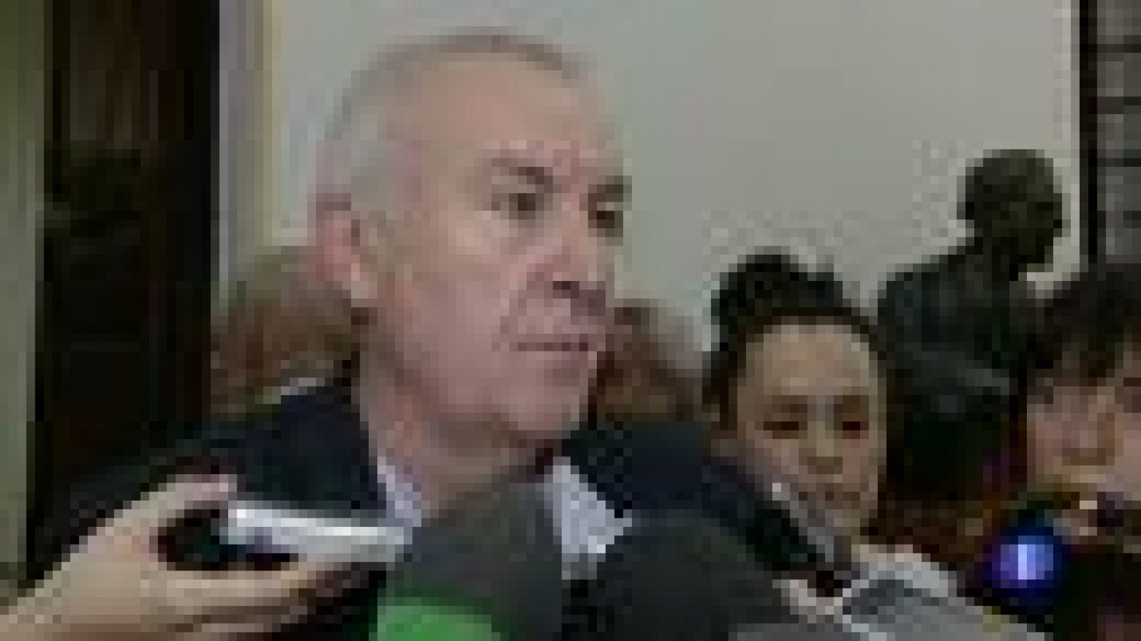 Los partidos de la oposición piden una intervención del BCE