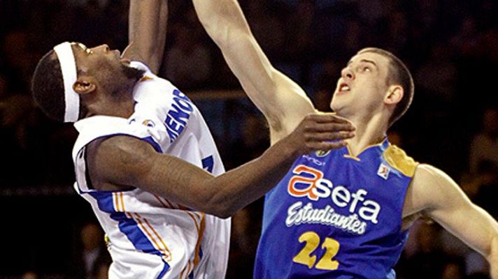 Telediario 1 - El Estudiantes se queda en la Liga Endesa ocupando la plaza del Canarias