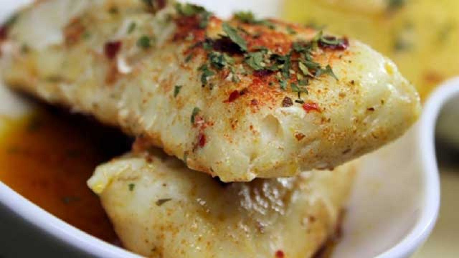 Más Gente - Más Cocina - Merluza asada con calamar salteado