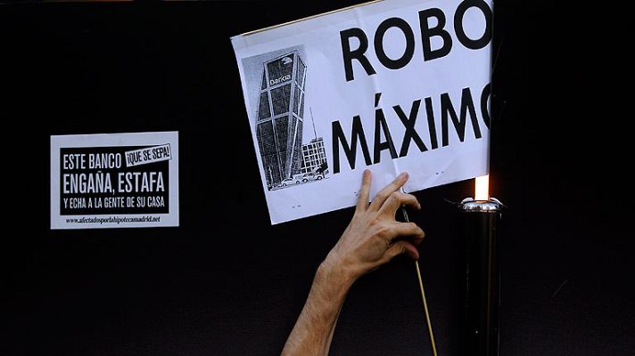 Informativo 24h - Protesta ante la sede de Bankia