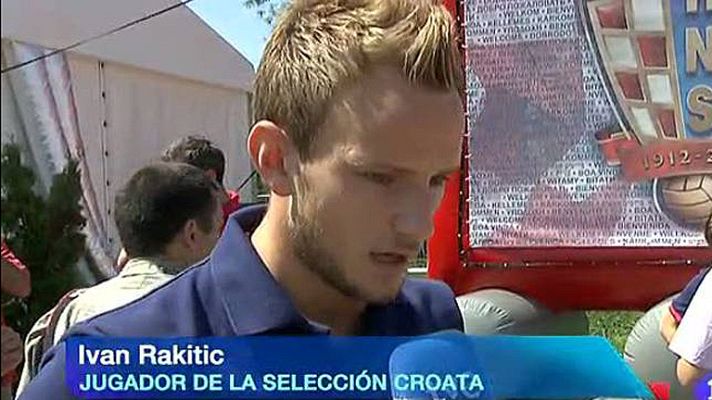 Telediario 1 - Rakitic y Croacia tienen miedo de Xavi y de Iniesta
