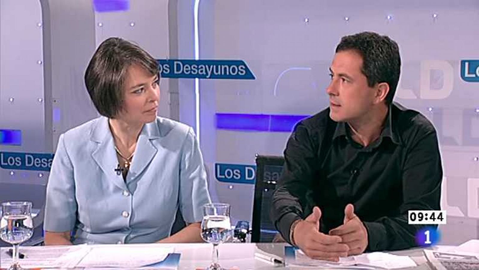 Los desayunos de TVE - Fiona Ortiz  y François Musseau, corresponsales de Reuter y de Libération