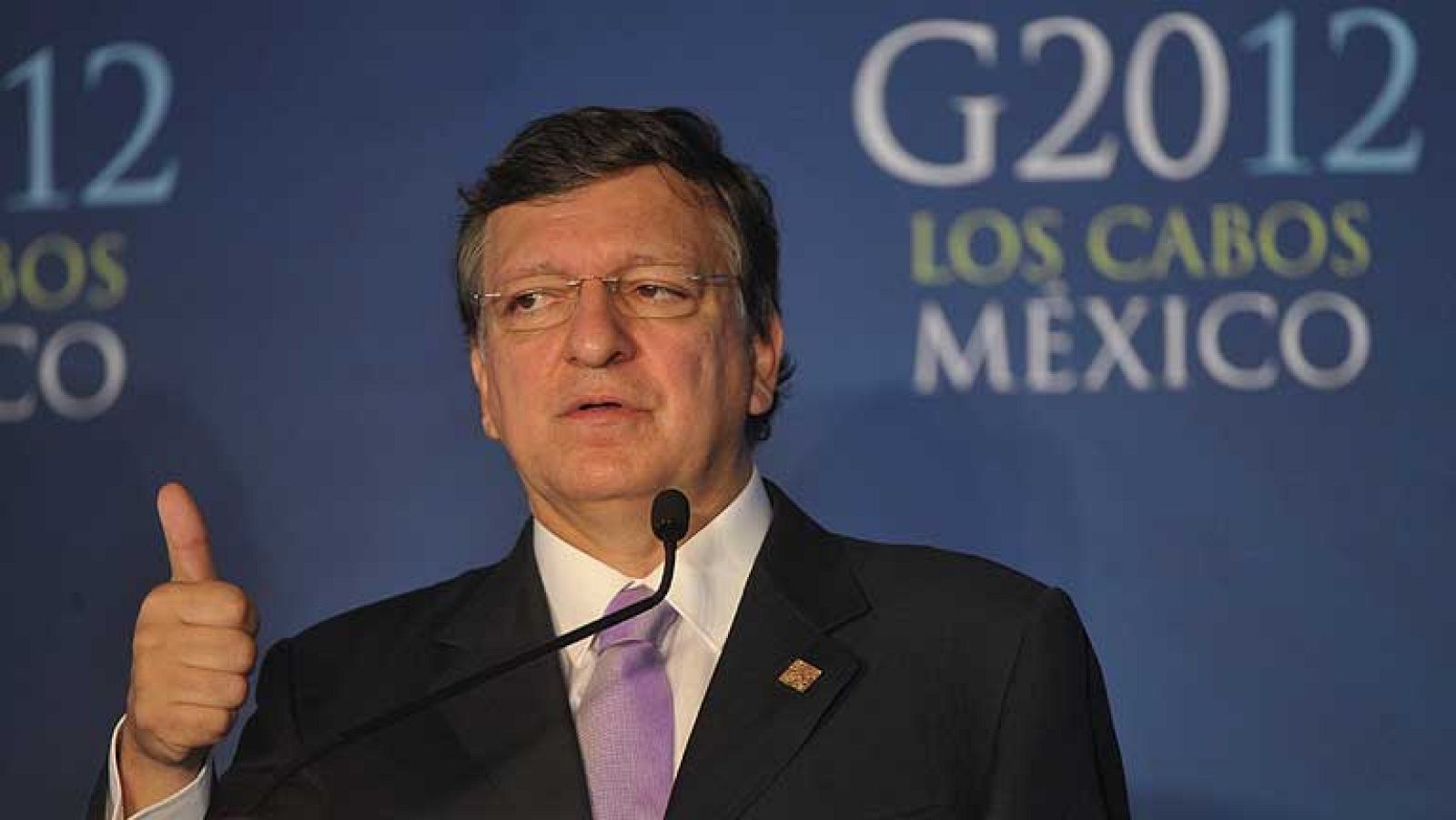 El presidente de la Comisión Europea, Jose Manuel Durao Barroso, ha anunciado que la UE estudia cómo poner en marcha la ayuda para la banca española para que no acabe "contaminando" la deuda soberana del país.