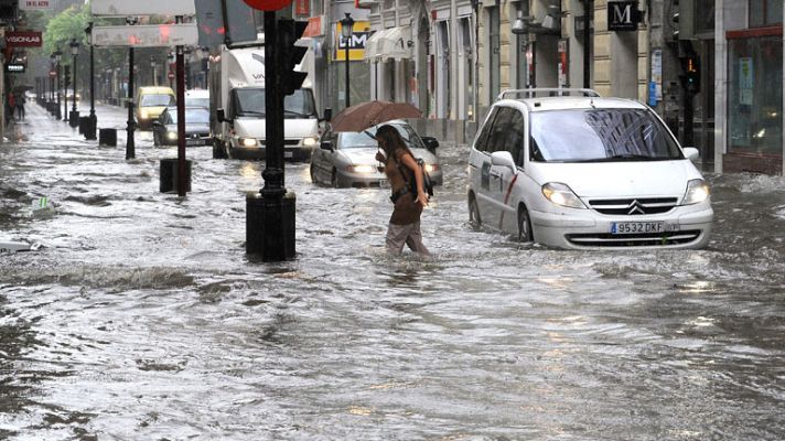  - Una fuerte tormenta provoca inundaciones y caída de árboles en Albacete